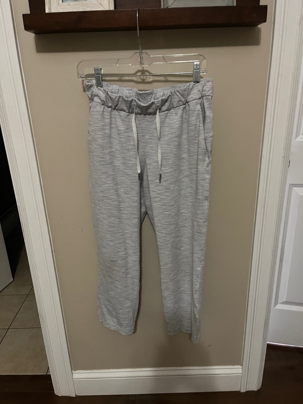 Lululemon Light Gray Knit Drawstring Jogger Pants